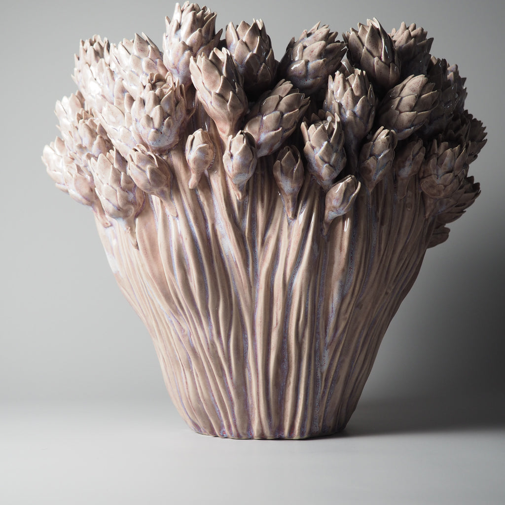 KERAMIK VASE PROTEA-ORNAMENT, ROSA, H 33,5 CM